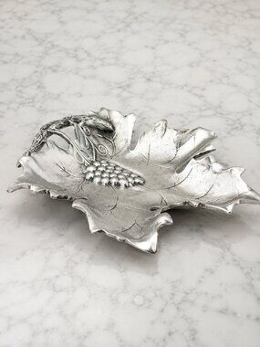 Vintage India Silver Tone Grape Leaf Serving Bowl Tray 13.25" Botanical Decor